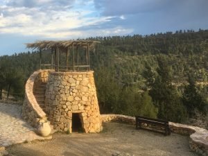 Wachttoren in de bijbelse tuin van Yad Hashmona